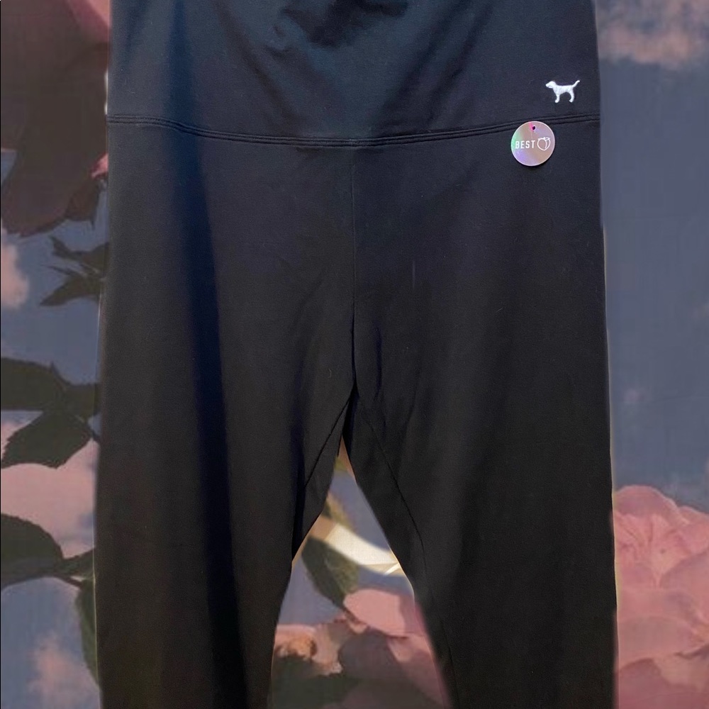 NWT 🍑 PINK by Victoria’s Secret leggings💖